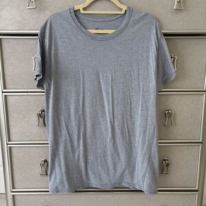 Hanes ComfortFit Men’s Gray T-Shirt | Size L/G | Classic Crew Neck | Item 0130